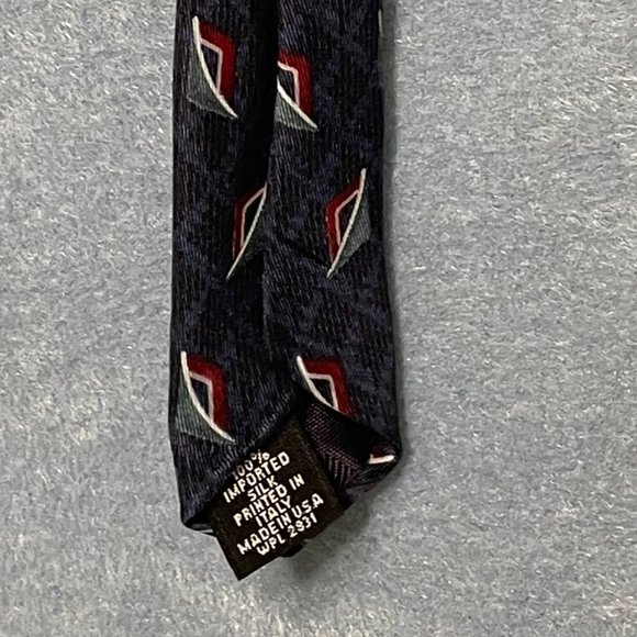 Bundle of 3 Used 100% Silk Made in USA Neckties - Picture 11 of 11